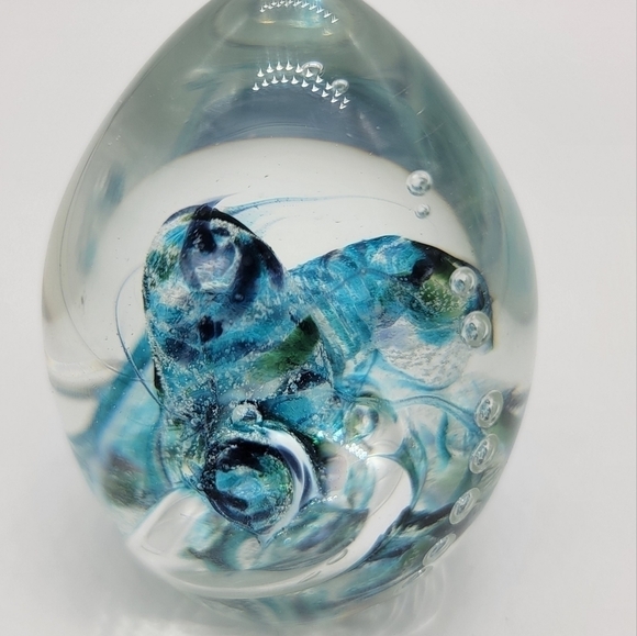 Vintage Hand-Blown Paperweight - Picture 4 of 9